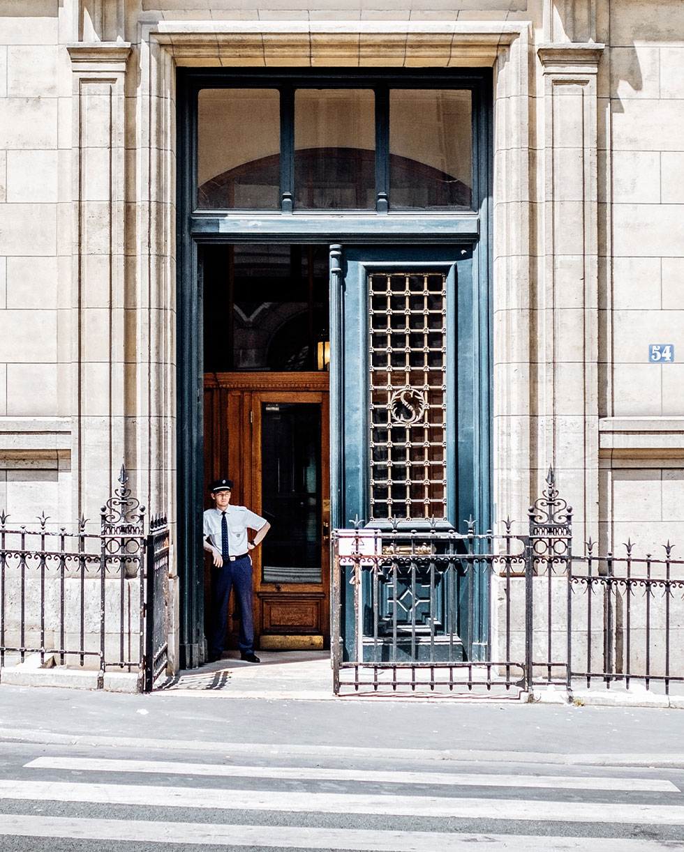 Government-Employee-Card-4-5-Vrt